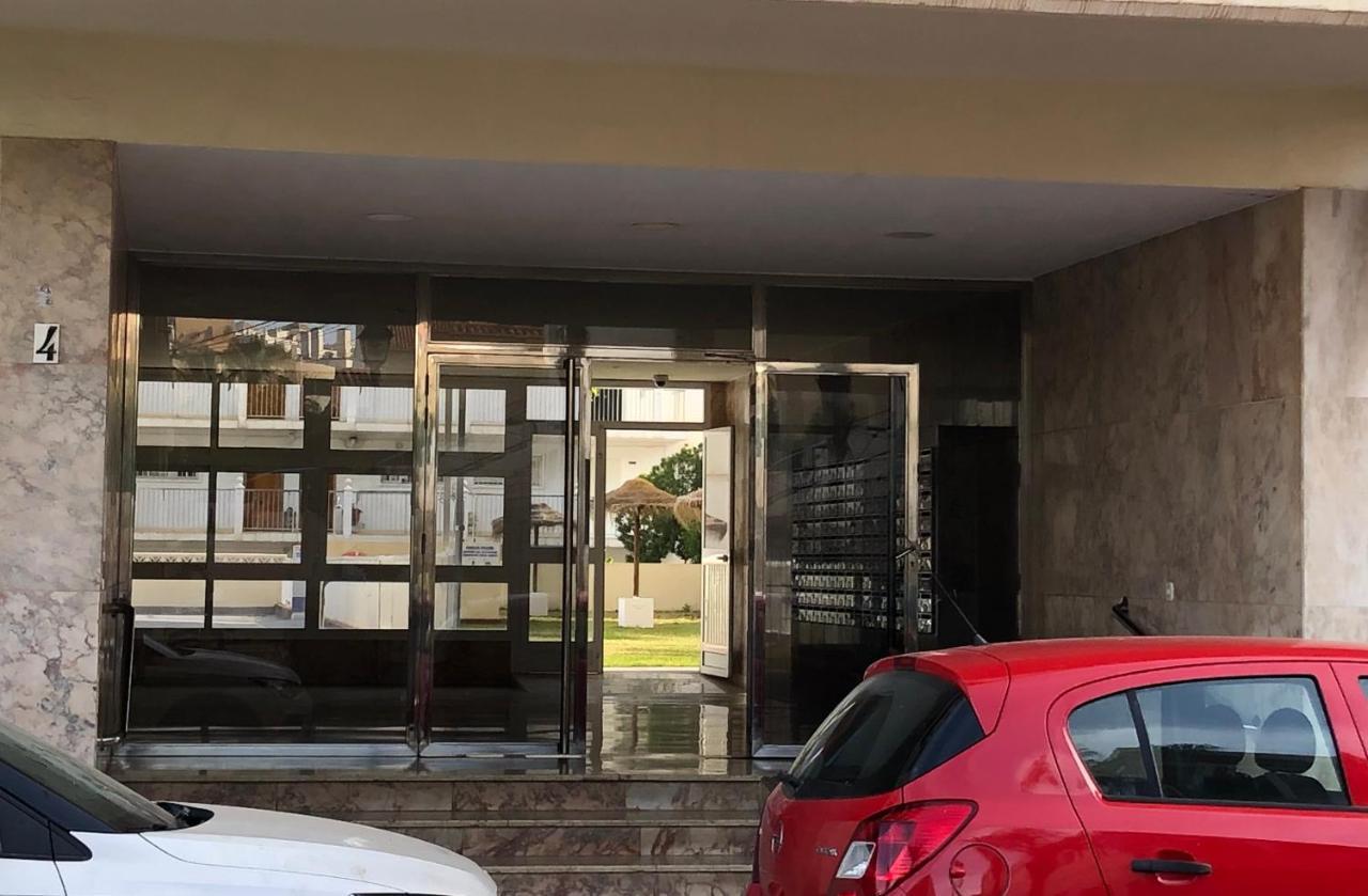 Apartamento Totalmente Reformado Con Piscina Y Jardines Al Lado De La Playa De La Carihuela トレモリノス エクステリア 写真