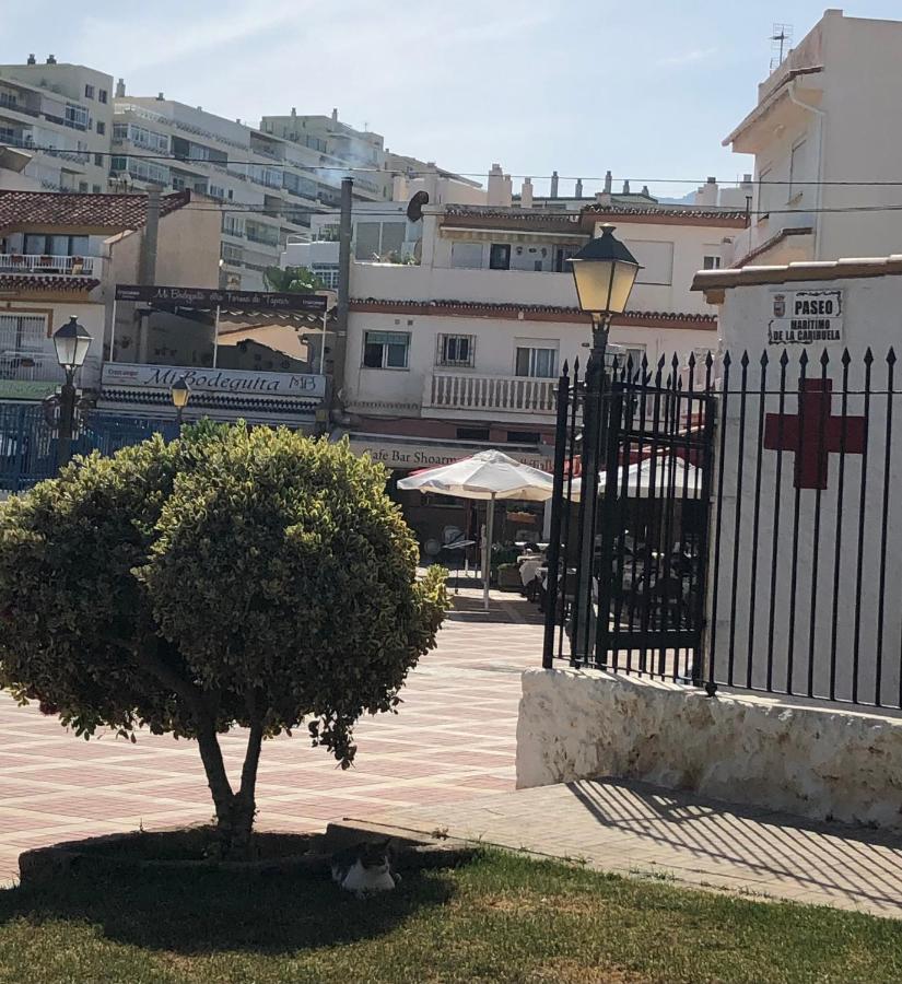Apartamento Totalmente Reformado Con Piscina Y Jardines Al Lado De La Playa De La Carihuela トレモリノス エクステリア 写真